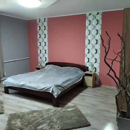 Tatabánya Újvárosi lakás Exterior foto